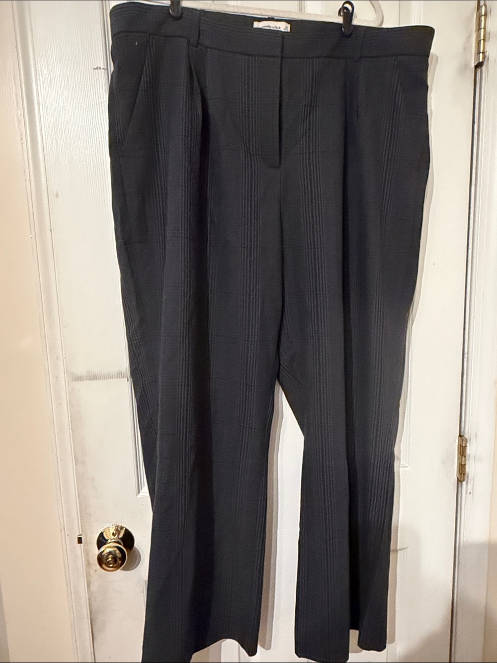 Abercrombie & Fitch Black Pleated Dress Trousers